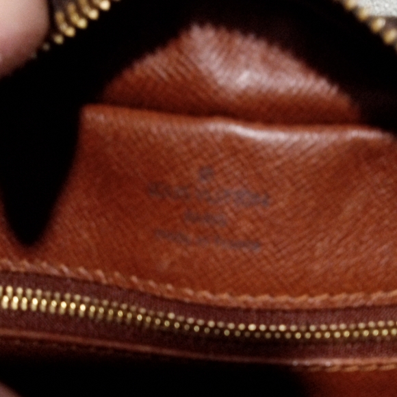 Sale ~ Louis Vuitton Nil Crossbody MM - 100% Authentic - Picture 8 of 12